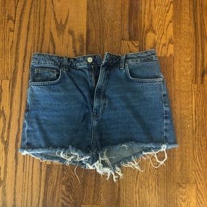 Forever 21 28" Waist Distressed Denim Short Shorts